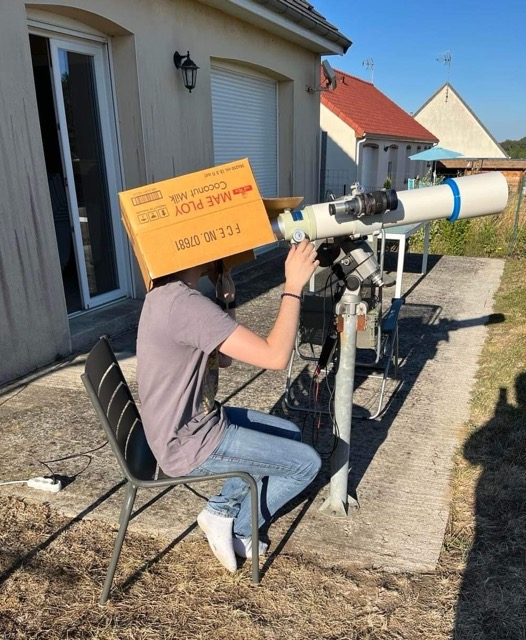 Présentation de l'astrophotographe aux prises de vue sous les étoiles